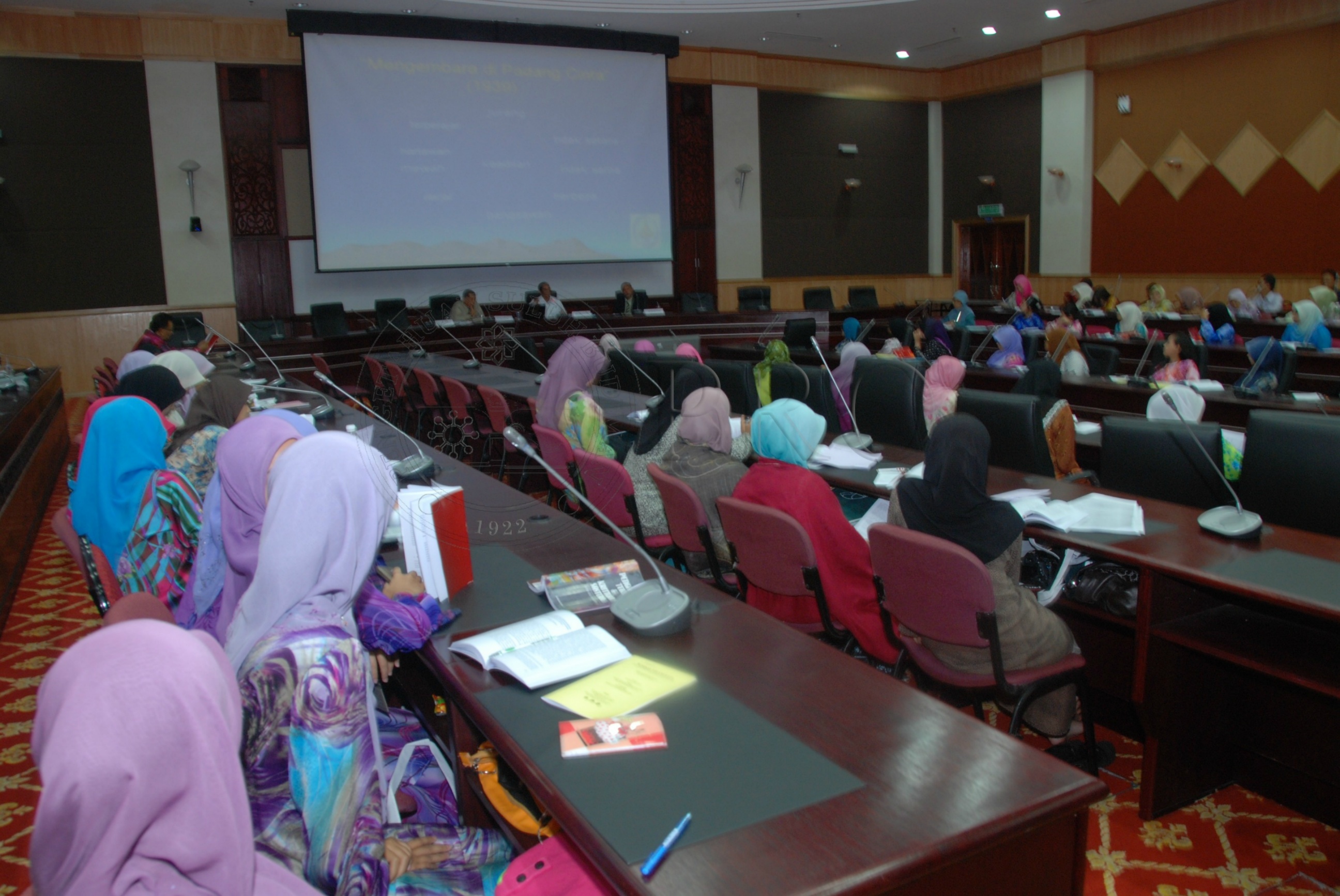 PRO 12 118 sastera DSC 5631